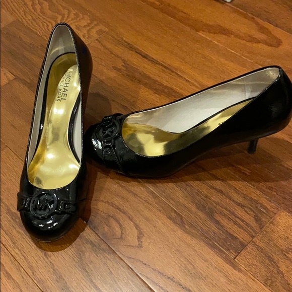Black Michael Kors Heels Size 6 - Picture 2 of 5